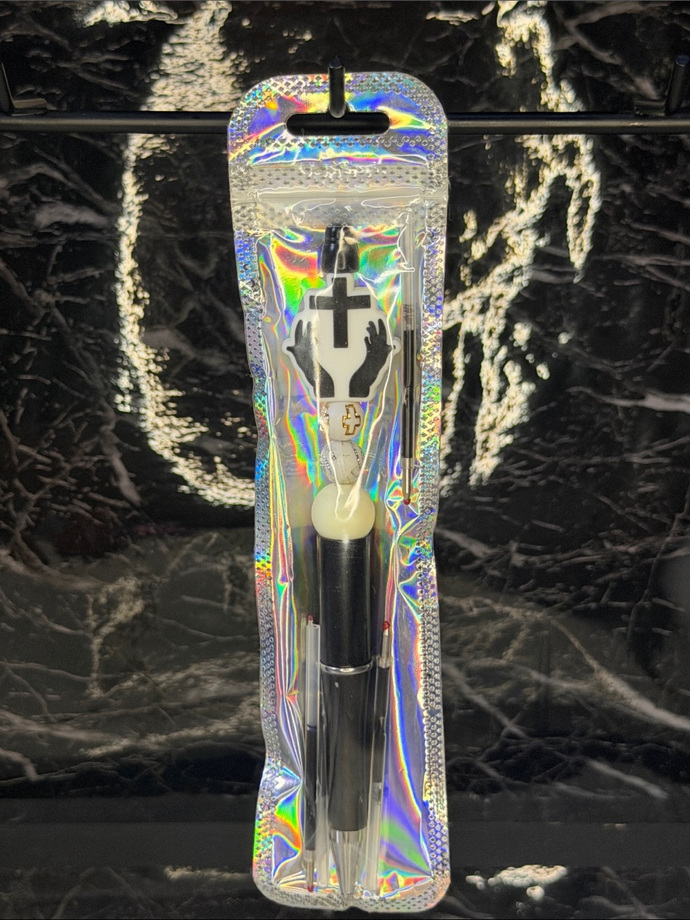 Black Cross Focal Bead Pen
Black and Blue Ink